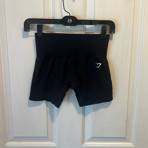 Gymshark Pants - Gym Shark Everyday Seamless Shorts